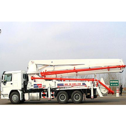 Low Price Concrete Pump Truck of 24-58meters Sinotruk