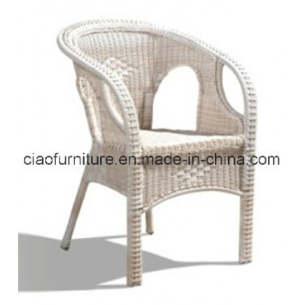 Luxury Outdoor Furniture White Rattan Arm Chair (CF2069)