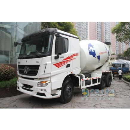 Mercedes Benz Technology North Benz Concrete Mixing Truck (ND52501GJBZ)