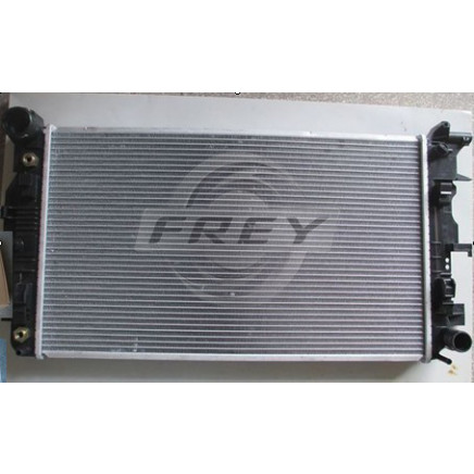 Radiator 9065000302, 906 500 03 02 for Sprinter Mercedes-Benz 906