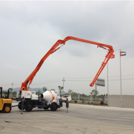 Ready Mixr Small Building Mixing Boom Pump