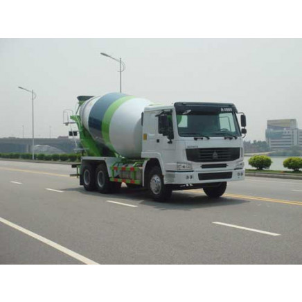 Sinotruk 6*4 Le Camion Malaxeur Concrete Transit Mixer