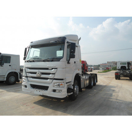 Sinotruk 6X4 HOWO Tractor Truck (420 HP)