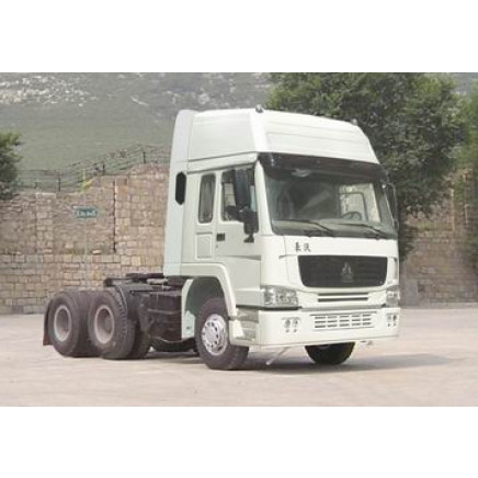Sinotruk 6X4 HOWO Tractor Truck (420 HP)