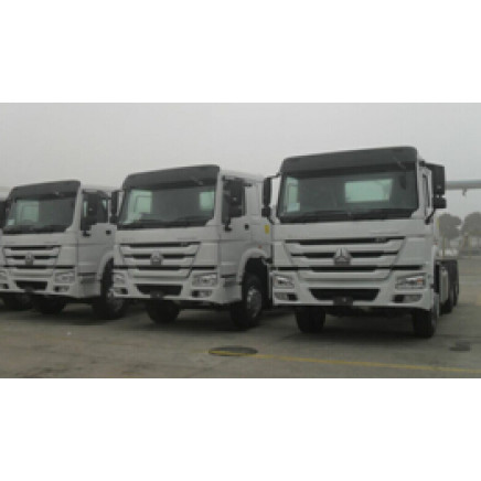 Sinotruk 6X4 HOWO Tractor Truck (High Specifications)