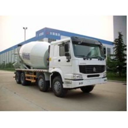 Sinotruk 8X4 HOWO Concrete Mixer Truck (RHD)