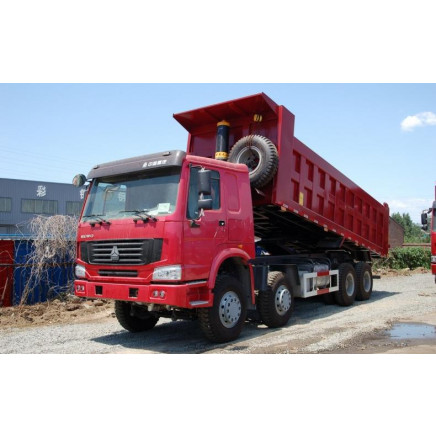 Sinotruk HOWO Le Camion Benne 8*4