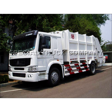 Sinotruk HOWO Rear Garbage Truck 18cbm