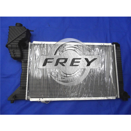 Sprinter Radiator for Mercedes Benz OEM. No. 9015003300