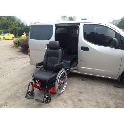 Swivel Car Seat with Wheelchair Which Can Be Used as Wheelchair