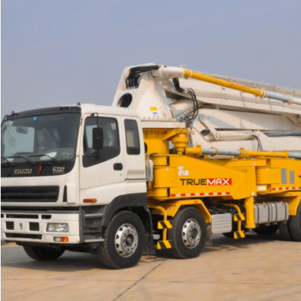 Trailer-Mounted Boom Concrete Pump