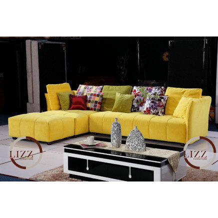 U. K. Home Furniture Living Room Fabric Sofa (a. F. 569)