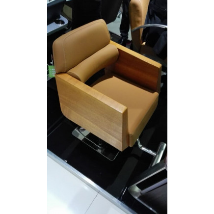 Wooden Armrest Vintage Styling Chair for Sale (MY-007-98)