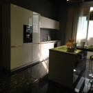 18mm MDF Door High Gloss Kitchen Cabinet (ZHK-021)