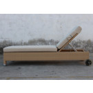 Aluminum Outdoor Wicker Sun Lounger with Wheels