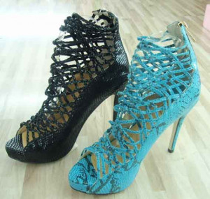 2015 Fashion High Heel Ladies Peep Toe Sandals (HCY02-138)