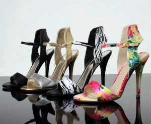 2015 New Fashion High Heeled Ladies Summer Sandals (HCY02-1817)