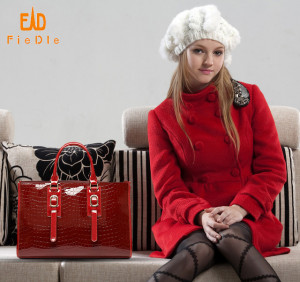 Red Shining Factory Products Patent Leather Handbags (S704-B2791)