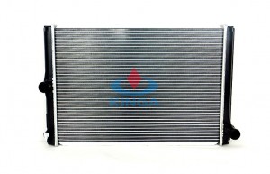 Auto Parts Aluminum Radiator for Toyou Auris 1.4 D4d'07-MT