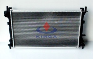Auto Radiator for Ford Focus'00-01 Mt
