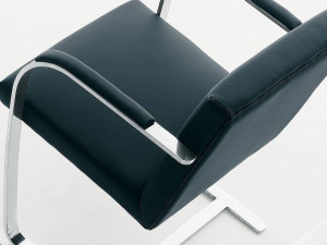 Brno Chair (9001-C)