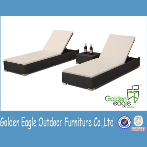 Guangdong Factory Outdoor Sun Lounger with PE Rattan