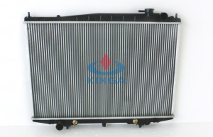 High Efficient Cooling Radiator for Nissan Bd22 / Td27 at