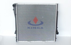 High Quality Auto Radiator for BMW X5 E53'00-03 Mt