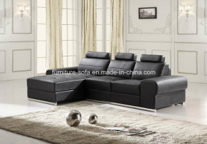 Home Furniture White Color Hot Sales Small Leather Sofa (S016)