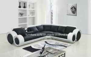 Living Room Wood Real Leather Sofa with Round Armrest and Table (S061)