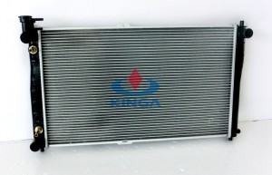 Performence China Car Radiator for Hyundai KIA Carnival 2.5I V6'01