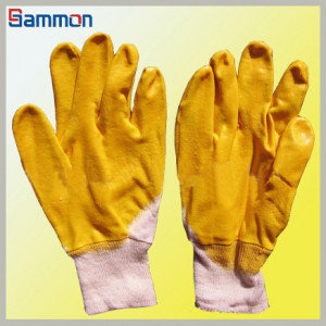 Sm1071 Yellow Color Nitrile Dipped Gloves