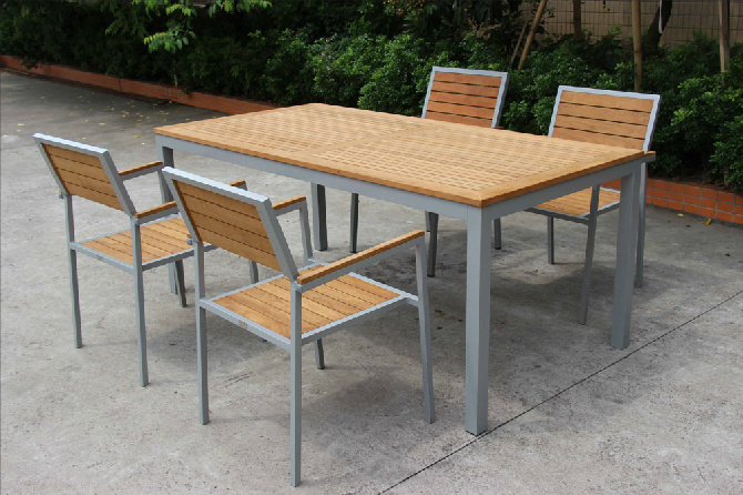 2-Years of Warranty Wooden Table and Chair for Restaurant and Garden (D560; S240)