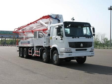 China Best Concrete Pump Truck of 24-58meters Sinotruk