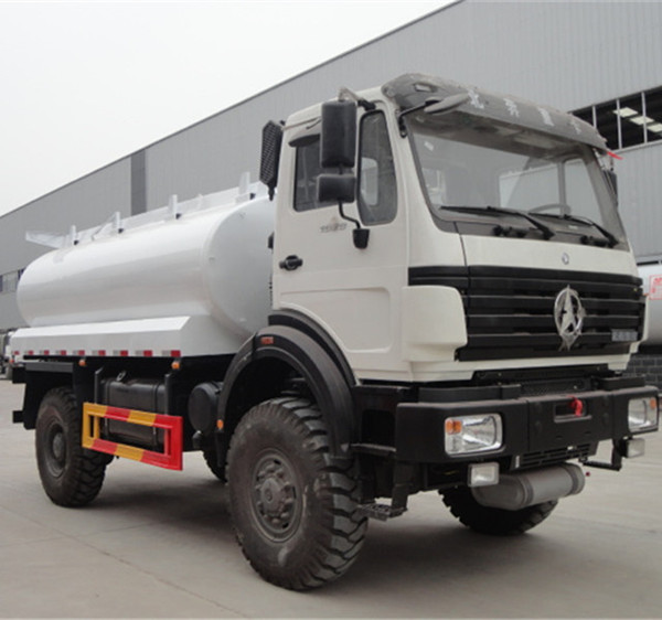 China Factory Sale 10m3 Euro3 Beiben 4X4 Fuel Tanker