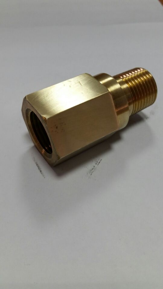 High-Quality Male Thread Brass Coupling with Reducing Formation
