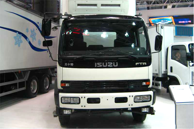 Isuzu Ftr Refrigerated Truck