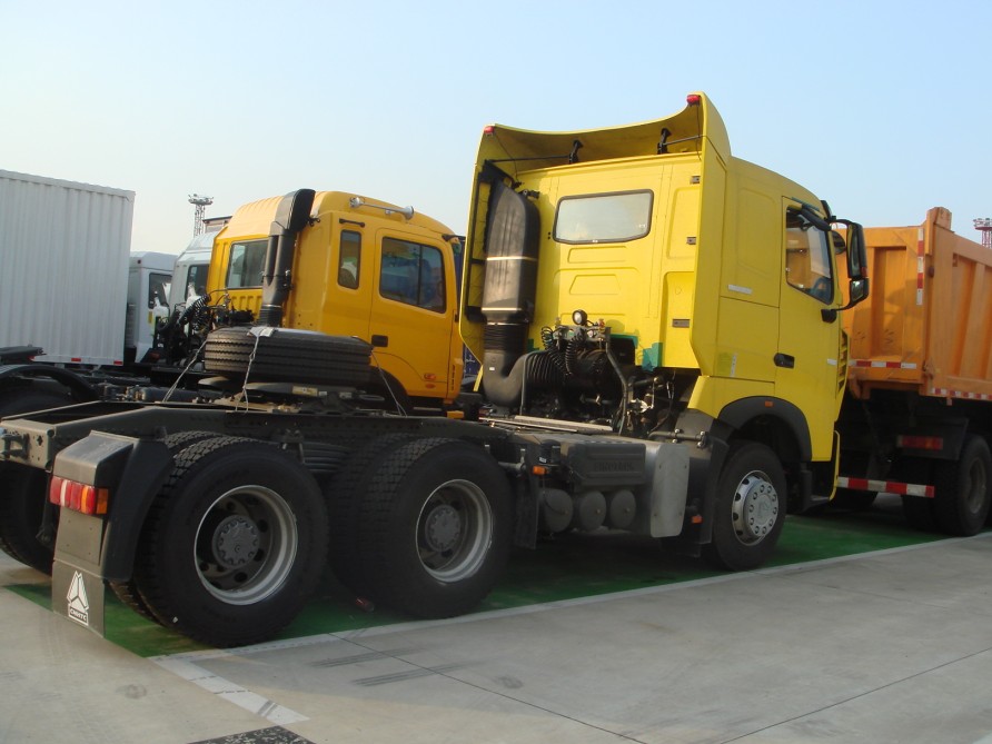 New Model HOWO A7 Tractor Truck