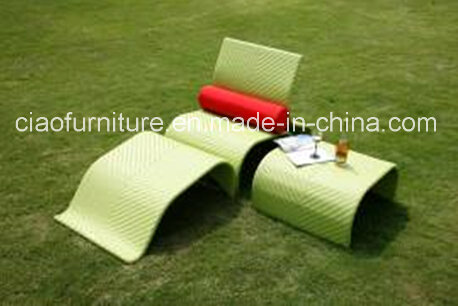 Unique Outdoor Rattan Chair with Ottoman Furniture (2051LC)