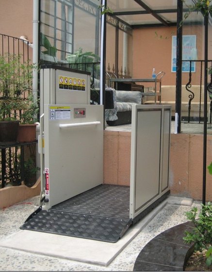 Vertical Residential Scooter Lift (SJG)