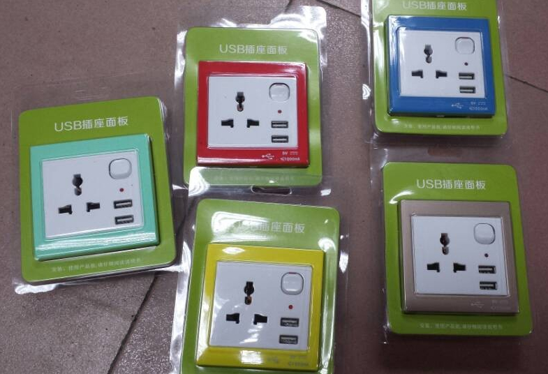 Wall Socket with USB Port, Universal Wall Socket with USB