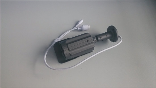 Water-Proof Array LED CMOS Sensor IP Camera for Factory Security